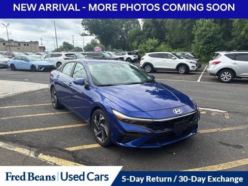 Certified 2024 Hyundai Elantra SEL w/ Convenience Package FWD image 3