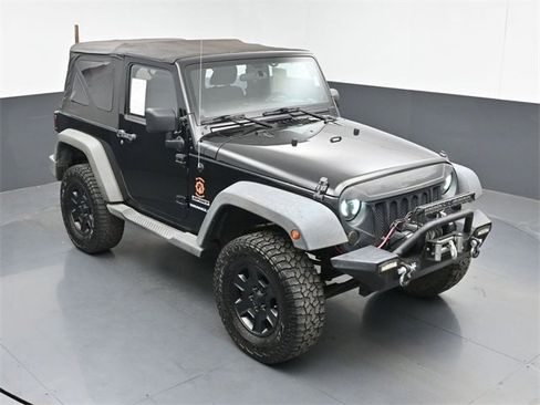 Used 2012 Jeep Wrangler Sport image 29