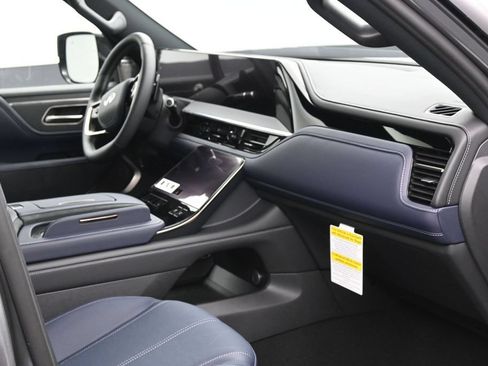New 2027 INFINITI QX80 Sensory AWD/4WD image 6