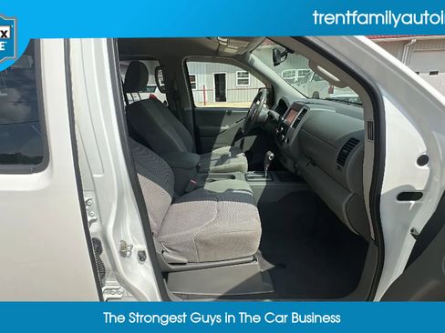 Used 2019 Nissan Frontier SV w/ Value Truck Package image 56