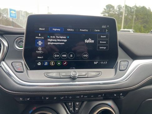 Used 2023 Chevrolet Blazer Premier w/ Enhanced Convenience Package image 9