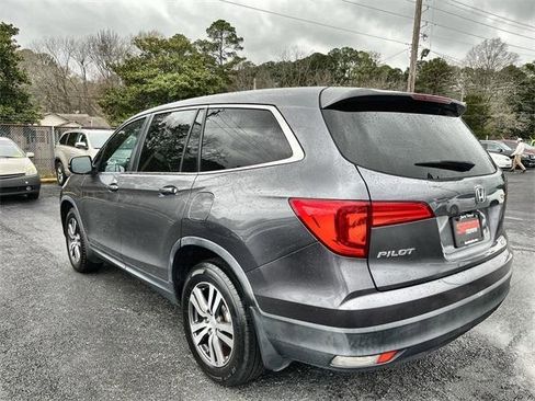 Used 2017 Honda Pilot EX image 15