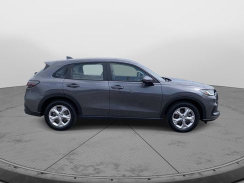 Certified 2025 Honda HR-V LX image 2