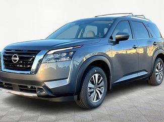 New 2025 Nissan Pathfinder SL video 2