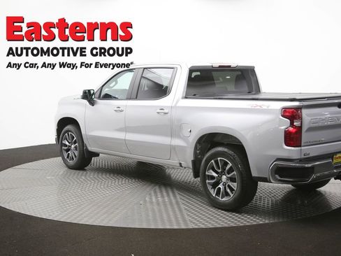 Used 2022 Chevrolet Silverado 1500 LT AWD/4WD image 66
