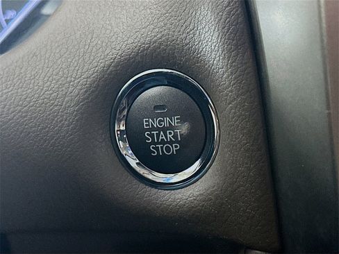 Used 2017 Lexus GX 460 image 27