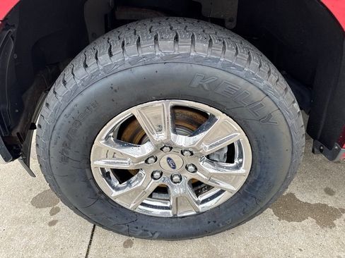 Used 2017 Ford F150 XLT w/ Equipment Group 302A Luxury AWD/4WD image 5