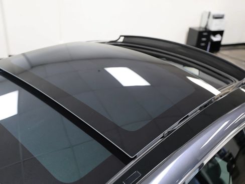 Used 2017 Tesla Model S P100D AWD/4WD image 18