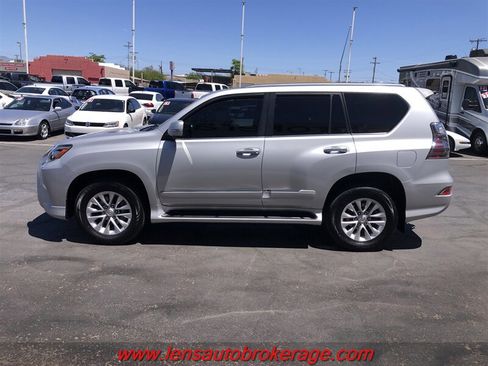 Used 2014 Lexus GX 460 w/ Premium Package AWD/4WD image 5