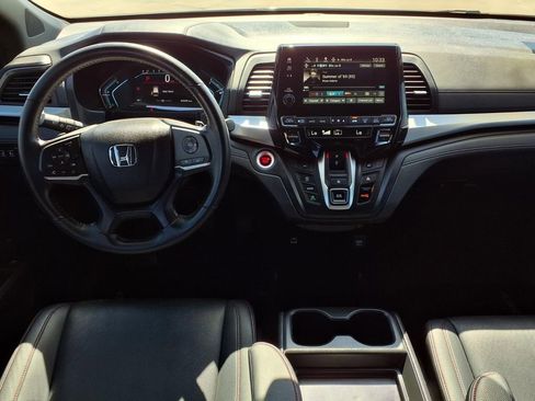 Used 2023 Honda Odyssey Sport image 12