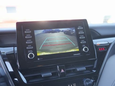 Used 2022 Toyota Camry SE image 26