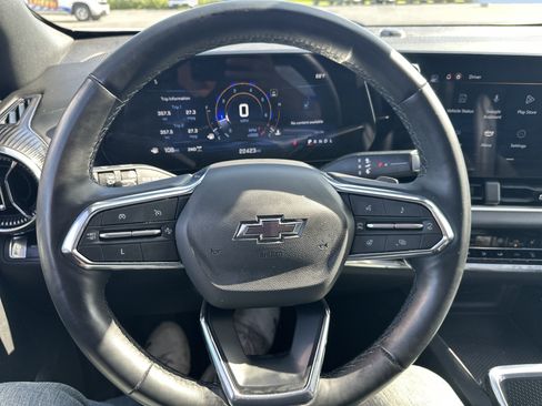 Certified 2025 Chevrolet Equinox LT w/ Convenience Package II AWD/4WD image 13
