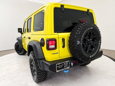 Used 2023 Jeep Wrangler Unlimited w/ Cold Weather Group AWD/4WD image 8