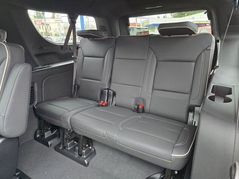 New 2026 Chevrolet Suburban Premier w/ Sun And Tow Package AWD/4WD image 20