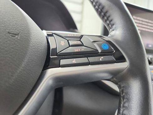 Used 2023 Nissan Altima 2.5 SL FWD image 25