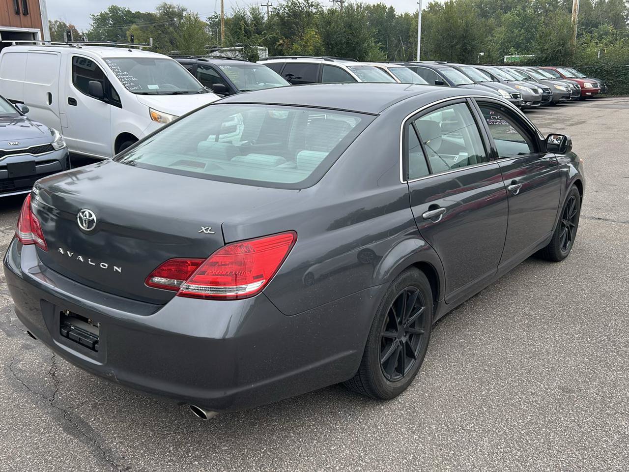 Used 2008 Toyota Avalon Touring FWD image 5