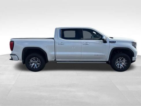 Used 2025 GMC Sierra 1500 Denali AWD/4WD image 7