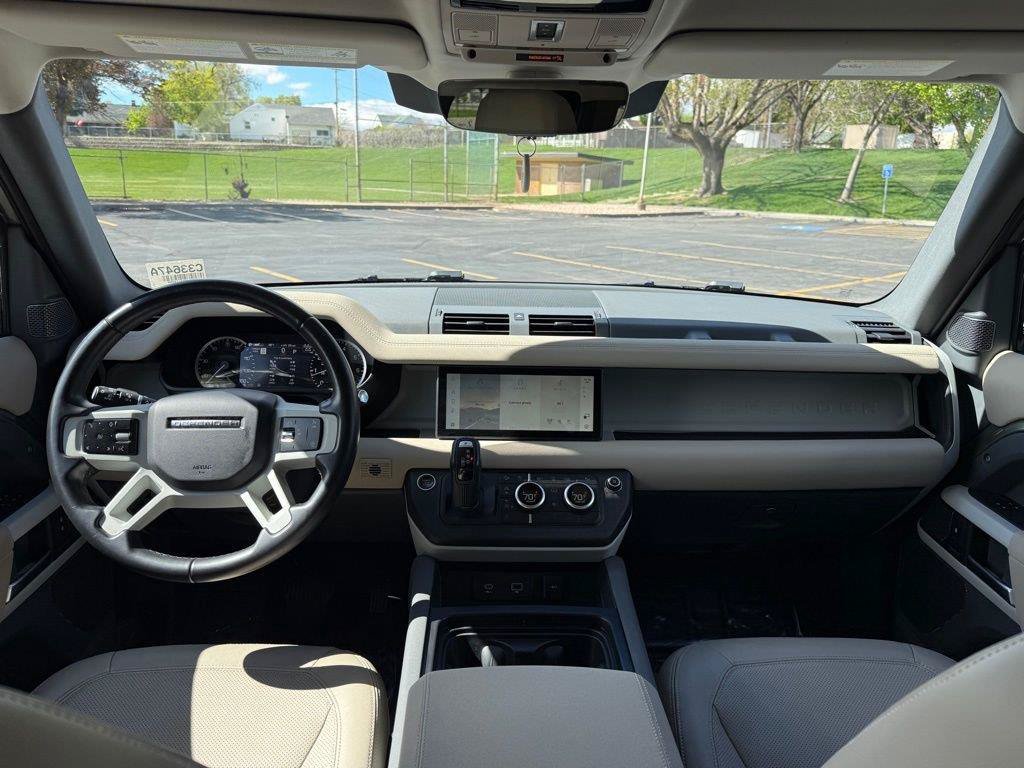 Used 2023 Land Rover Defender 110 SE AWD/4WD image 12