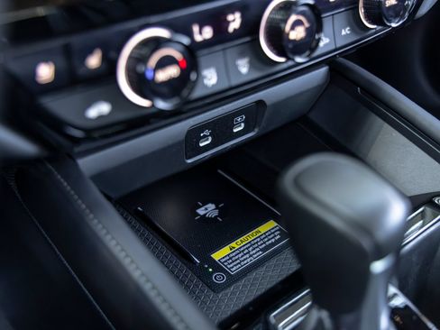 Used 2023 Honda Accord Touring image 34