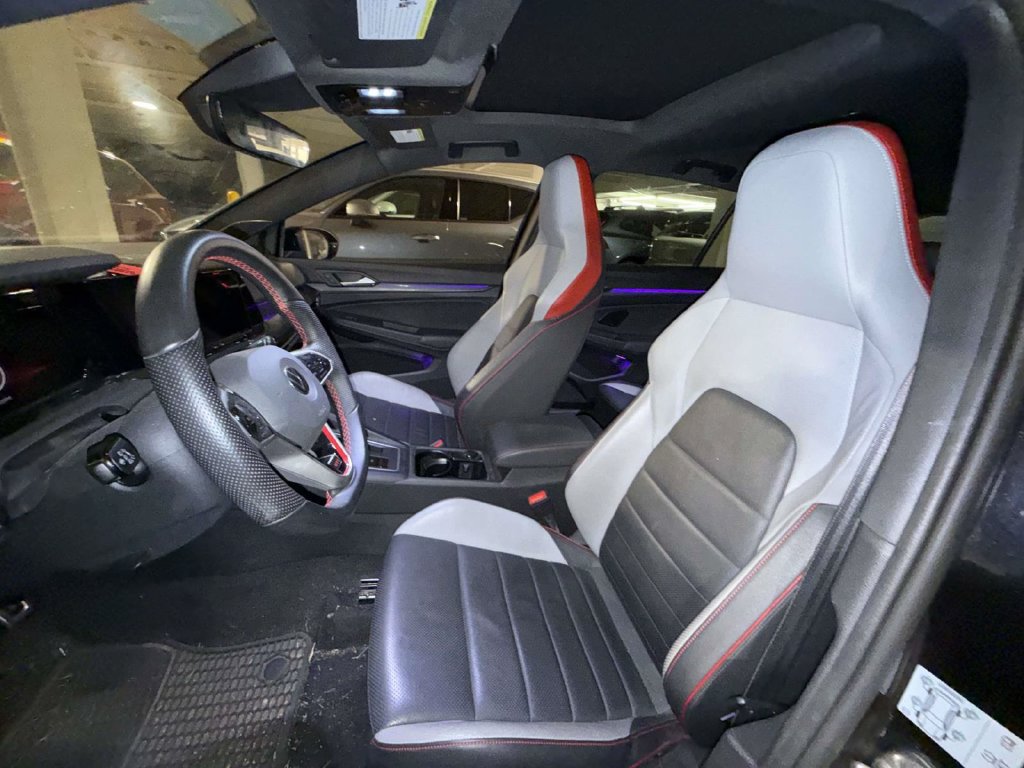 Used 2022 Volkswagen GTI SE FWD image 5