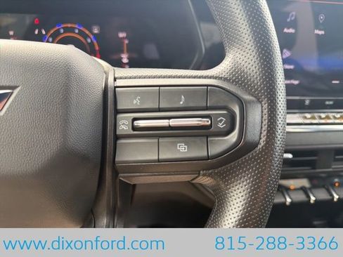 Used 2023 Chevrolet Colorado W/T RWD image 16