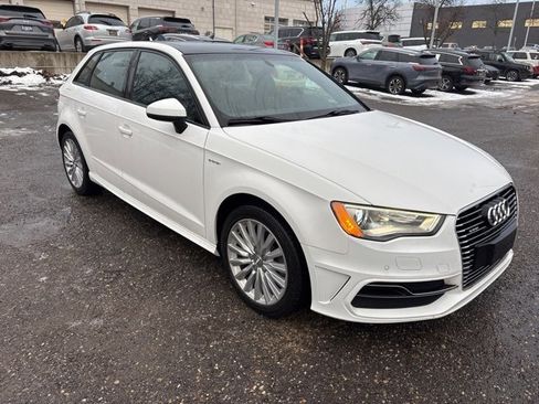 Used 2016 Audi A3 e-tron Premium w/ 17" Wheel Package image 3