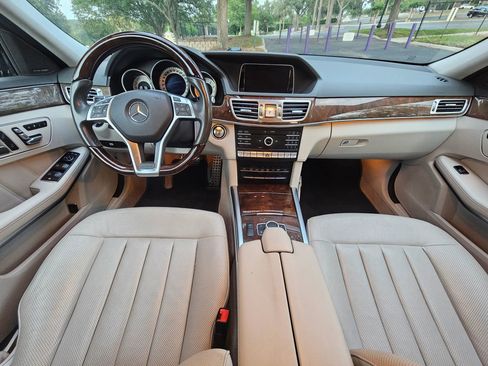 Used 2016 Mercedes-Benz E 350 Sedan image 25