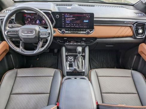 Used 2025 GMC Canyon AT4 w/ Technology Plus Package image 15