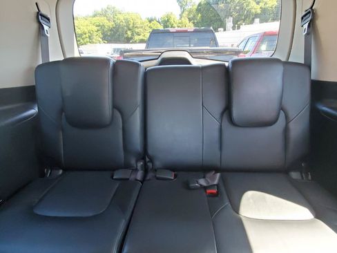 Used 2017 INFINITI QX80 4WD image 7