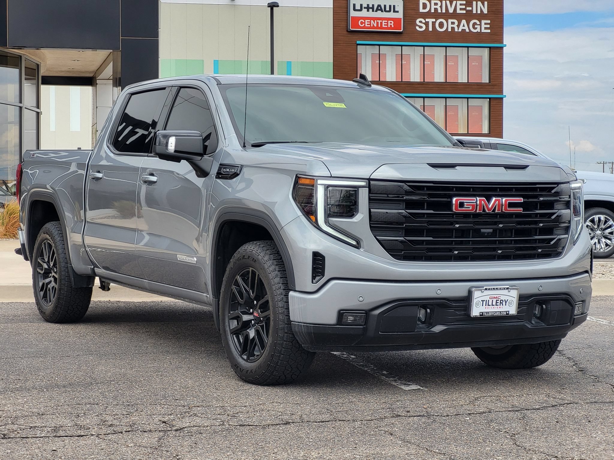 Used 2025 GMC Sierra 1500 Elevation AWD/4WD image 2