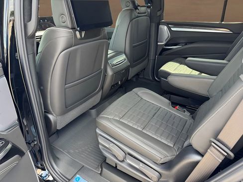 New 2026 Cadillac Escalade V w/ LPO, Floor Liner Package AWD/4WD image 19