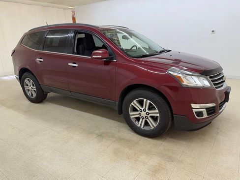 Used 2017 Chevrolet Traverse LT AWD/4WD image 8
