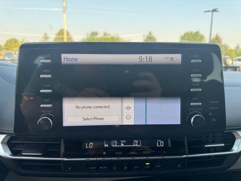 Used 2024 Toyota Sienna XLE w/ XLE Plus Package AWD/4WD image 24