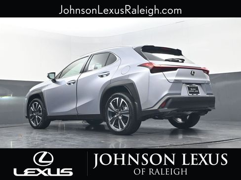 New 2026 Lexus UX 300h FWD image 18