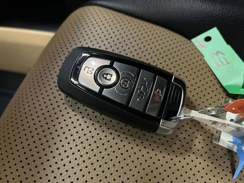 Used 2024 Ford F250 Lariat w/ Lariat Ultimate Package image 32