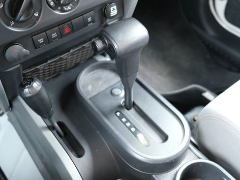 Used 2008 Jeep Wrangler Rubicon w/ Dual Top Group image 22