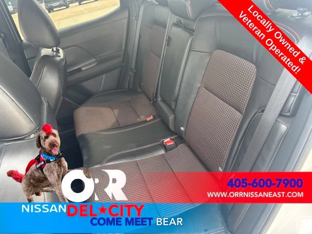 Used 2025 Nissan Kicks SR FWD image 11