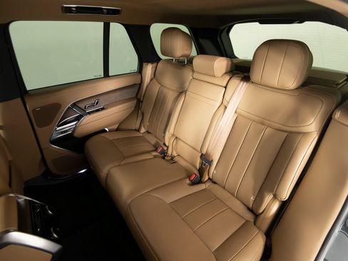 Used 2024 Land Rover Range Rover SE AWD/4WD image 35