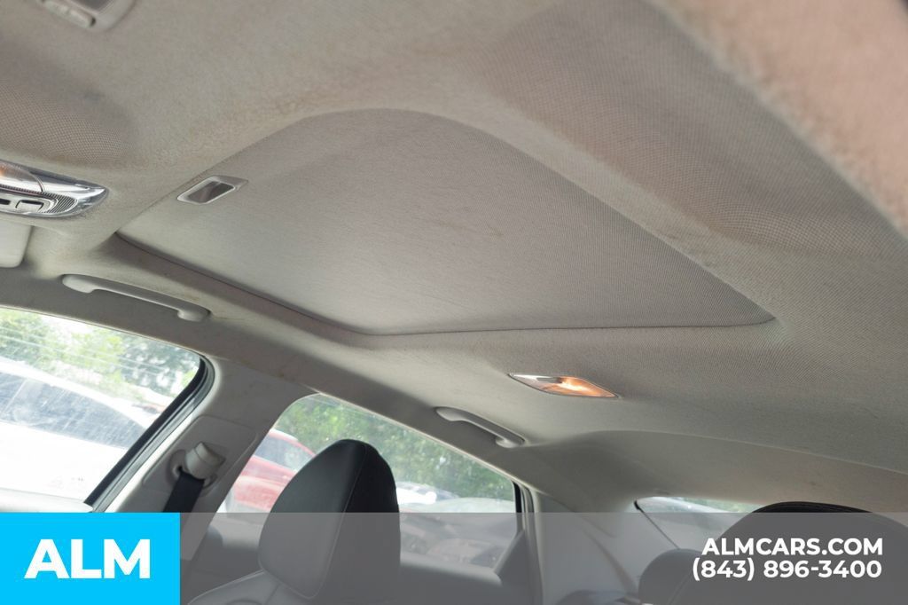 Used 2024 Hyundai Elantra Limited FWD image 8