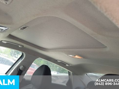 Used 2024 Hyundai Elantra Limited FWD image 8