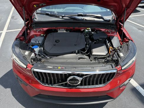 Certified 2024 Volvo XC40 B5 Ultimate w/ Protection Package Premier AWD/4WD image 36