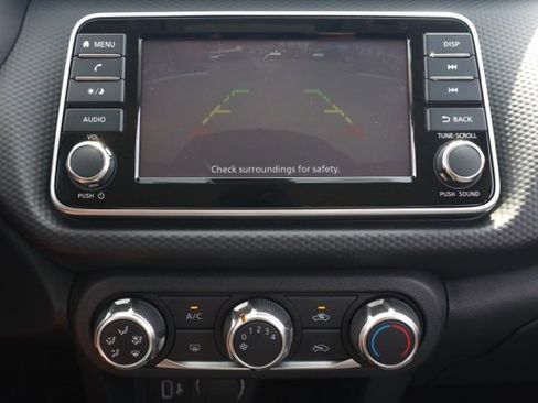 New 2025 Nissan Kicks Play S image 30