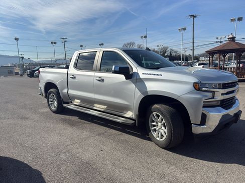 Used 2021 Chevrolet Silverado 1500 LT w/ Bed Protection Package image 4