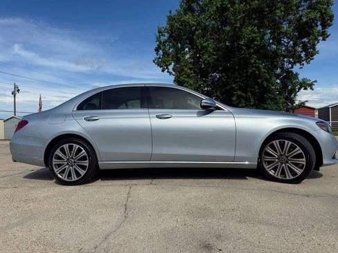 Used 2018 Mercedes-Benz E 300 image 4