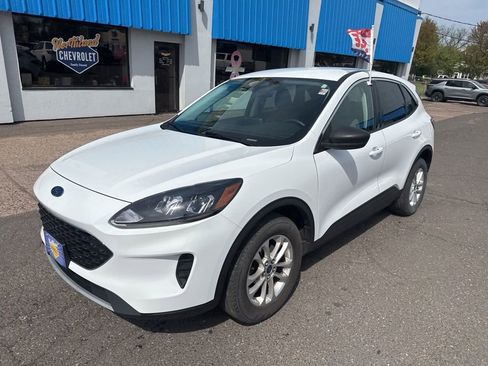 Used 2022 Ford Escape SE AWD/4WD image 2