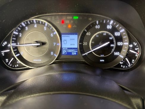 Used 2018 Nissan Armada SL w/ Moonroof Package image 26