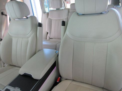 Used 2023 Land Rover Range Rover SE AWD/4WD image 15