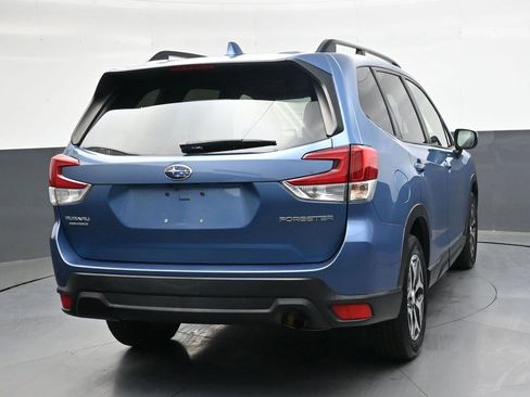 Used 2019 Subaru Forester Premium image 4
