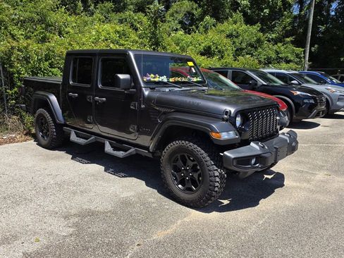 Used 2022 Jeep Gladiator Sport AWD/4WD image 1
