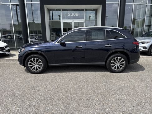Used 2024 Mercedes-Benz GLC 300 4MATIC image 2